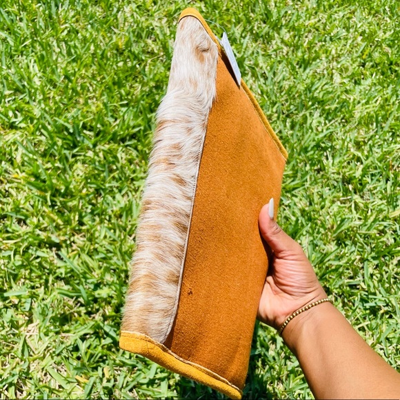 Animal Patterned Faux Leather Clutch Bag - Picture 10 of 10